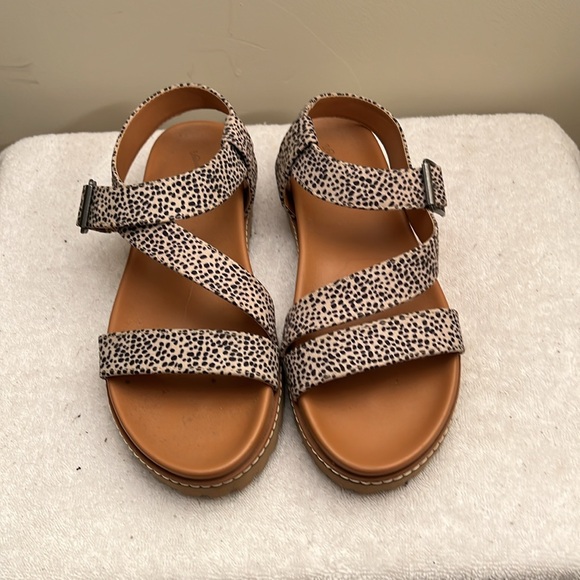 NWOT Universal Thread - Women’s Patterned Platform Sandal - 8.5 - Picture 2 of 8